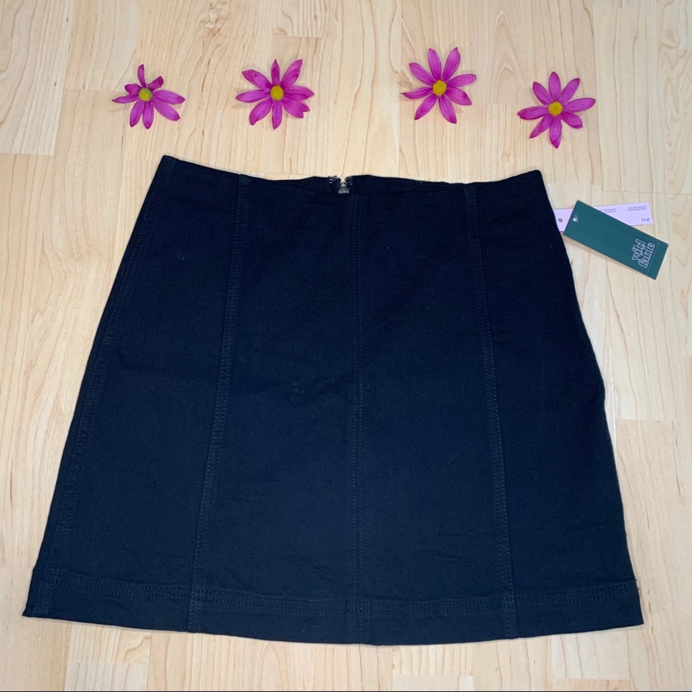 WILD FABLE Mini Skirt In Black Sz. 6 - Picture 2 of 6